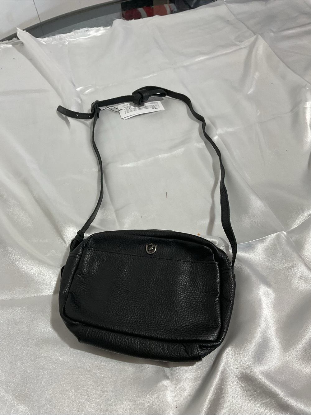 Classic Black Leather Crossbody Bag - Sleek Everyday Carry